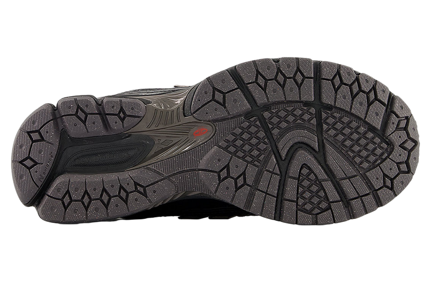 Кросівки New Balance 1906r Grey Primaloft U1906ROF фото