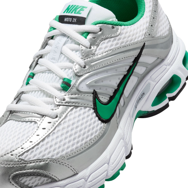 Кроссовки Nike Air Max Moto 2K White Silver Green HQ2056-102 фото